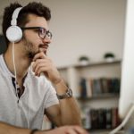 Как выбрать наушники в домашнем офисе