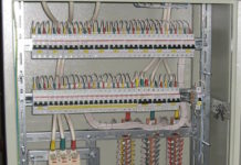 Для чего нужна панель (шкаф) для распределения проводов?