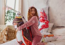 Большая подушка для сна и расслабления — дакимакура