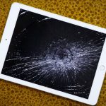 Повредили сенсор на iPad: что делать?