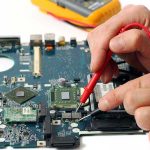 Причины поломки ноутбуков и компьютеров