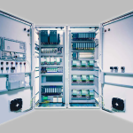 Шкафы управления и автоматики: что это за техника и как с ней нужно работать