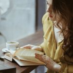 Романтика в словах: выбираем любовные романы