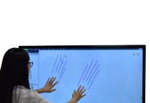 Интерактивные доски становятся стандартом современного обучения