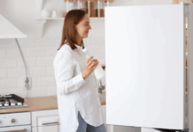 Почему не работает дисплей холодильника Samsung: причины и способы устранения