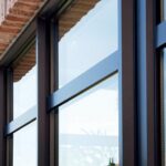 Алюминиевые окна — современные решения для света и комфорта