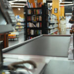 Торговое оборудование для магазинов: виды, особенности и выбор